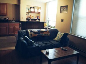 Building Photo - Best Value fully furnished 2 Bedroom with ...