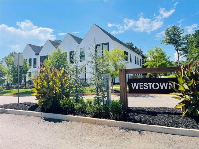 Building Photo - 104 Pearl St