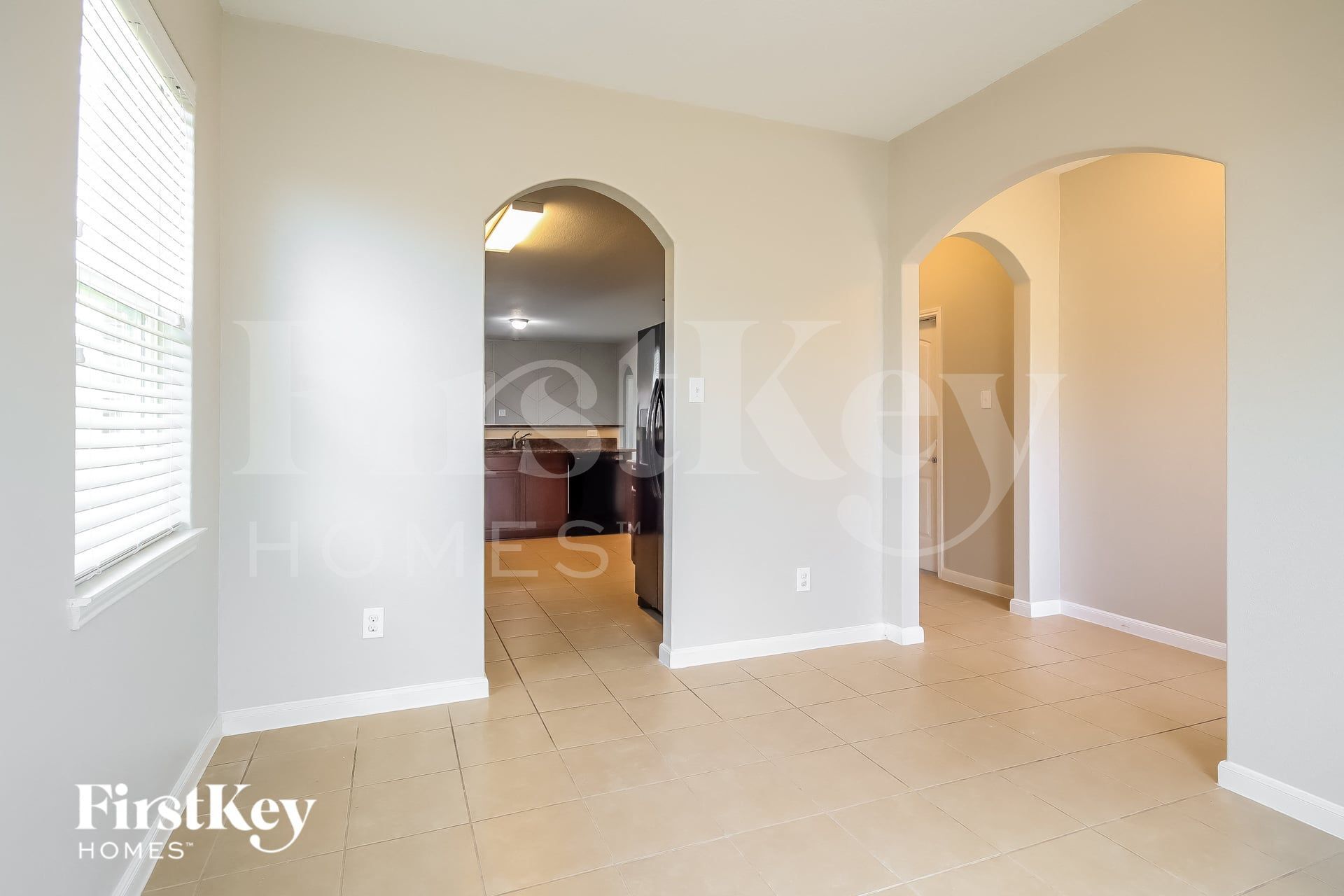 Building Photo - 20802 Echo Manor Dr
