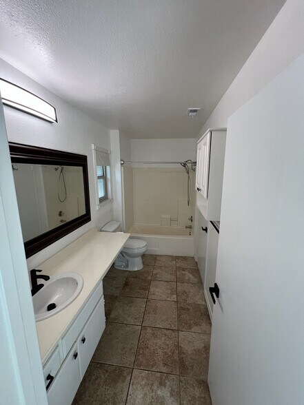 Bathroom - 183 Via Colinas