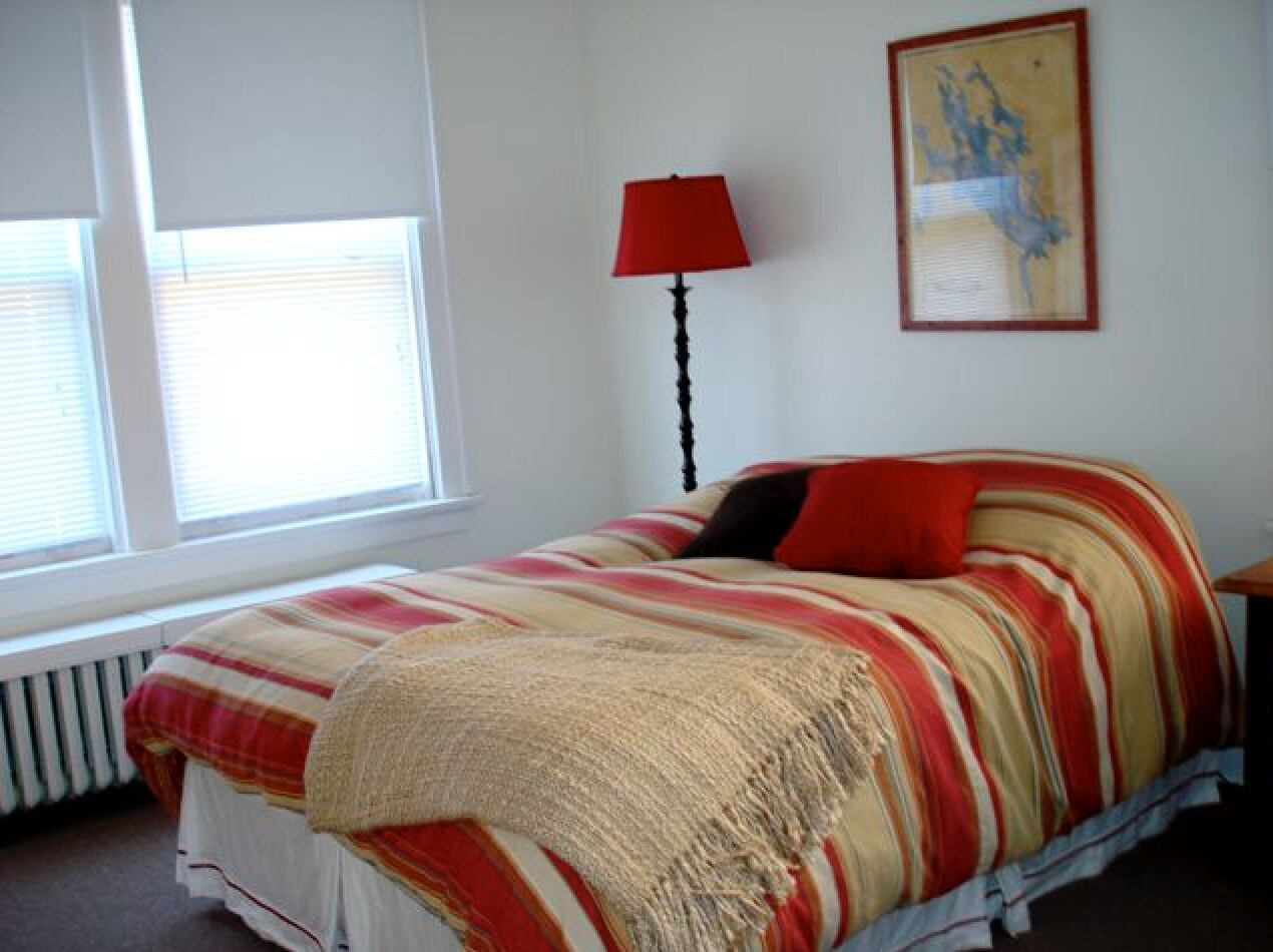 Bedroom 2 - 252 S Winebiddle St