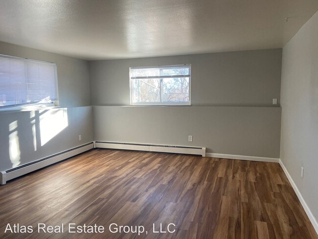 Building Photo - 802 Swope Ave