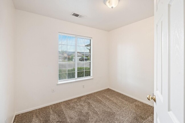 Building Photo - 5304 W Ramona Ave