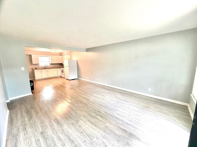 Building Photo - 1827 Bashford Manor Ln