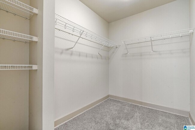 Building Photo - 2024 2nd Ave N