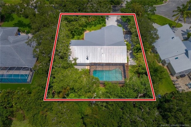 Building Photo - 23 Lantana Ln