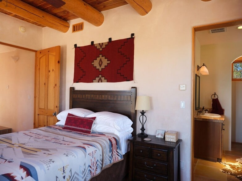 Building Photo - 4 Bishops Dome Rd