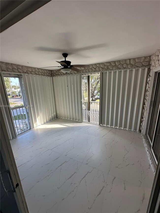 Building Photo - 1445 Grant St