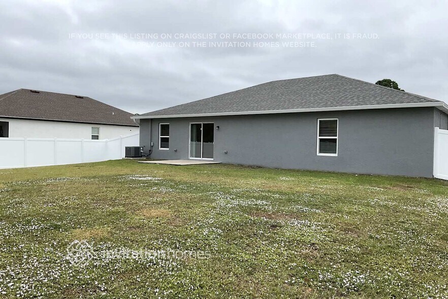 Building Photo - 519 Fort Pierce St SW