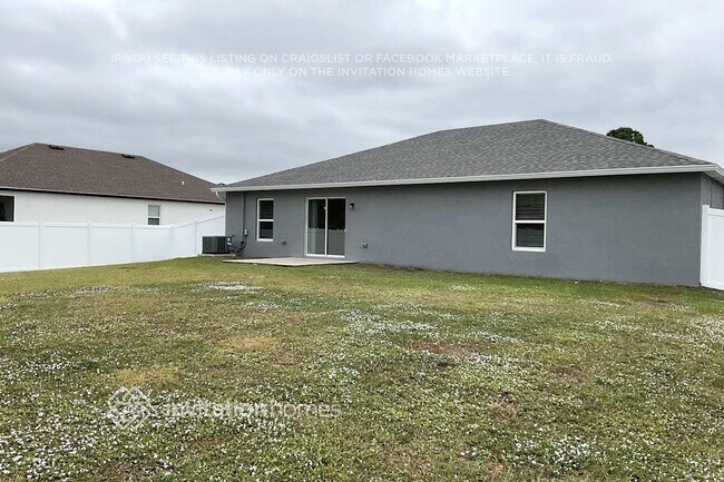 Building Photo - 519 Fort Pierce St SW