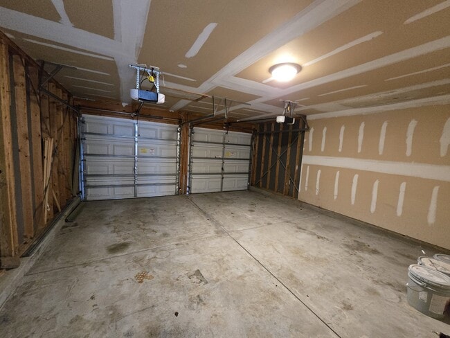 Building Photo - 5030 Reservoir Rd