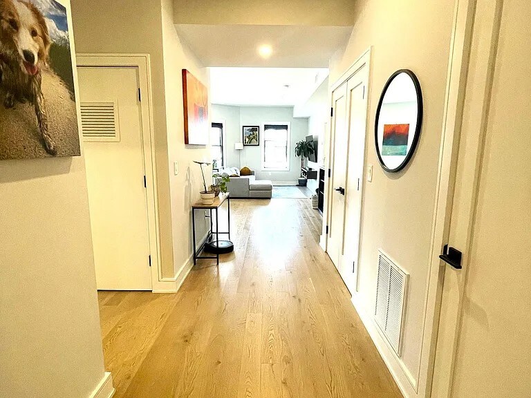 Building Photo - 37 Horace St