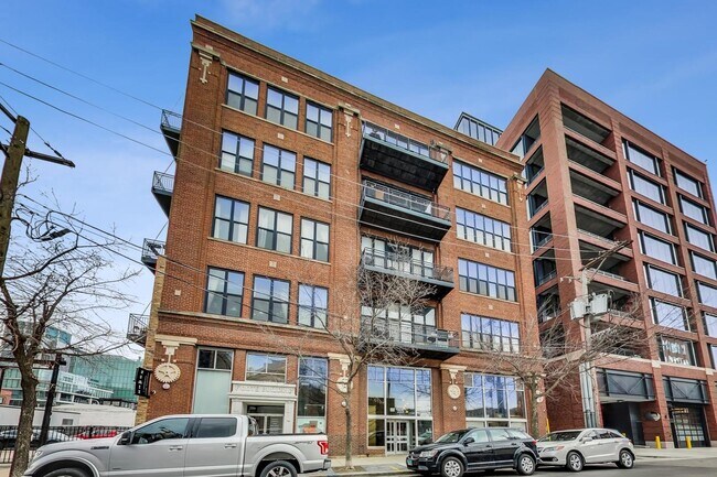 Primary Photo - 215 N Aberdeen St