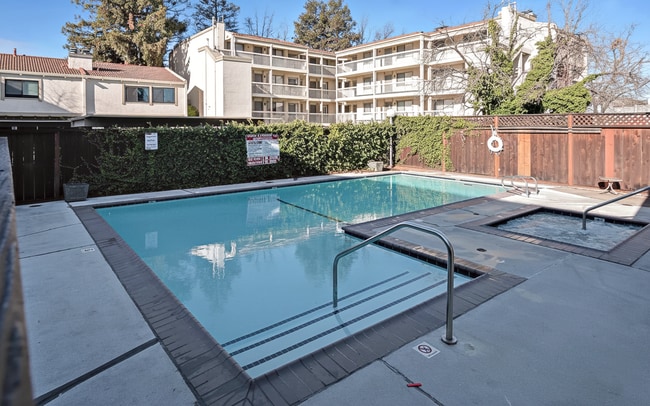 Building Photo - 1790 Ellis St