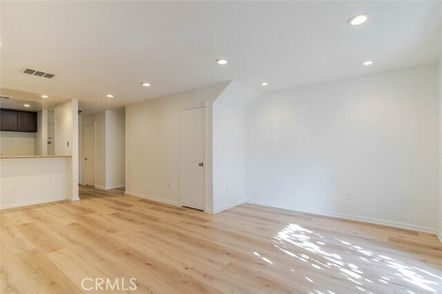 Building Photo - 15113 Saticoy St