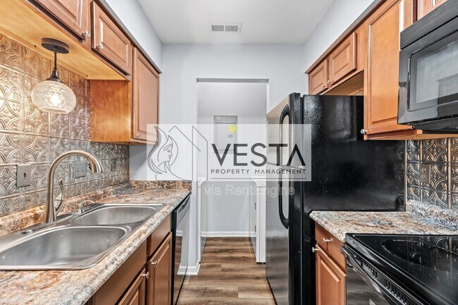 Building Photo - 110 Heywood Rd