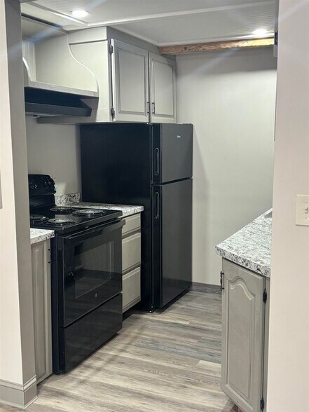 Building Photo - 615 Bean Rd