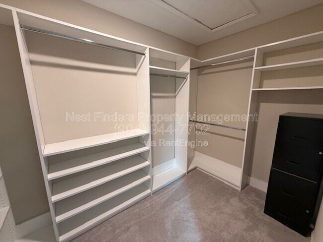 Building Photo - 1209 Beach Dune Dr