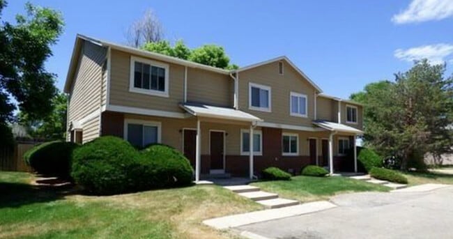 Primary Photo - North Central Fort Collins - Lovely 2 Bedr...