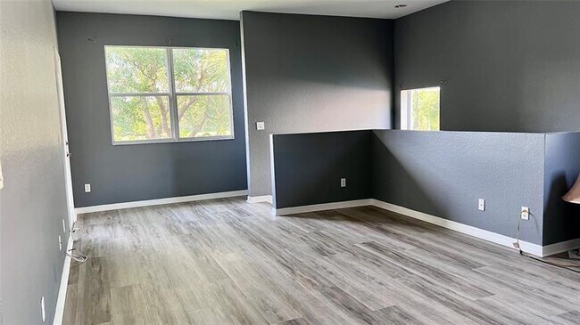 Building Photo - 3046 Grandiflora Dr