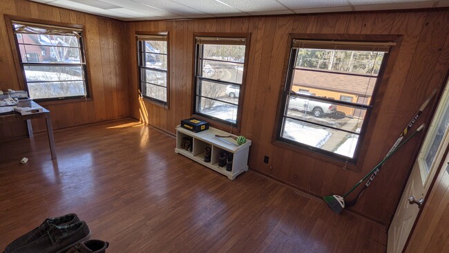Building Photo - 15990 Hayward Duplex