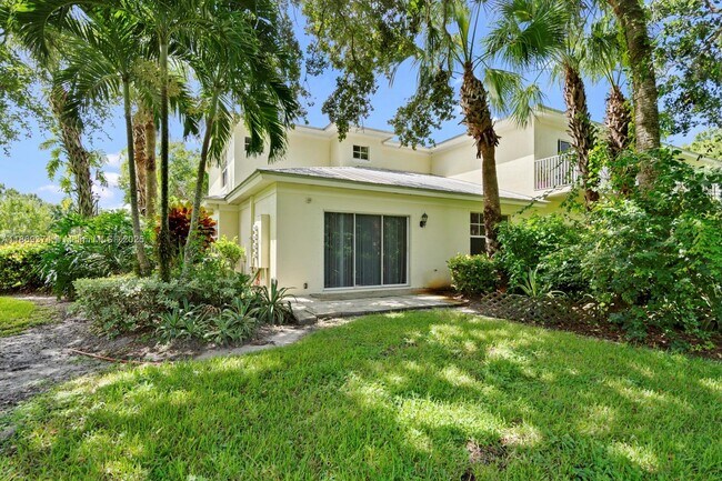 Building Photo - 2700 Creekside Dr