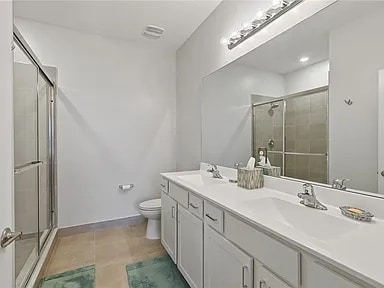 Building Photo - 10070 W Villa Cir