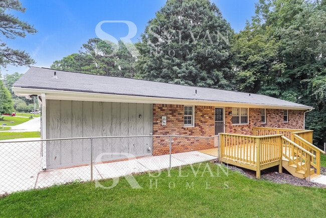 Building Photo - 4820 Oak Grove Dr