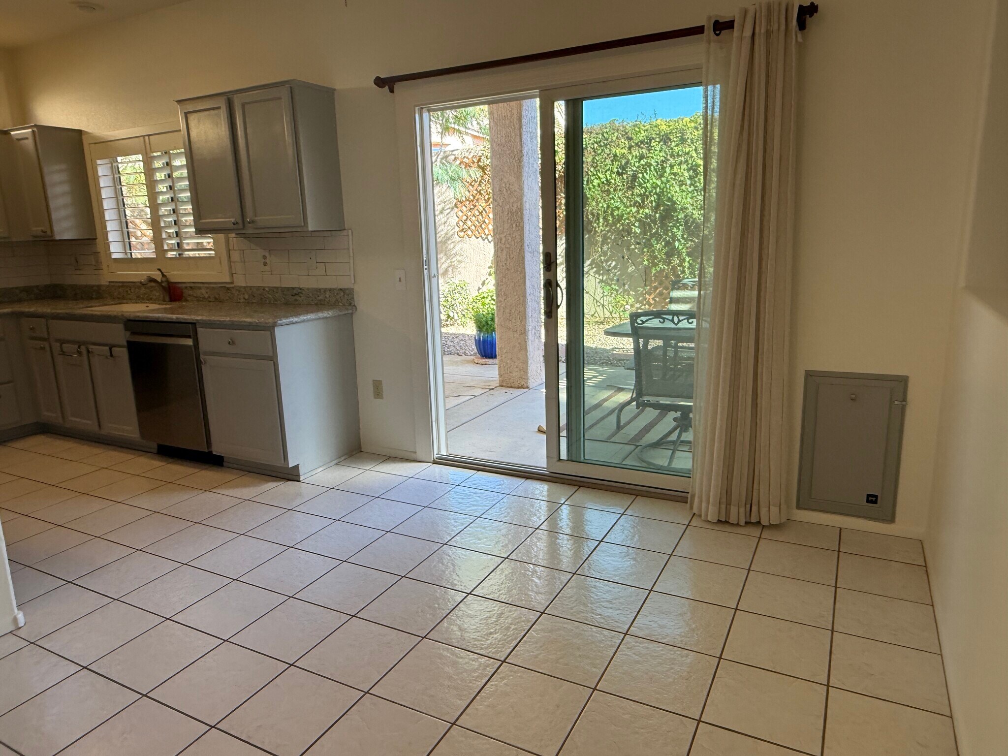 Building Photo - 21735 N Limousine Dr