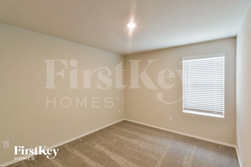 Building Photo - 10711 Giacconi Dr