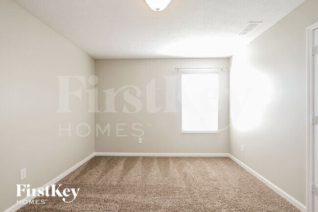 Building Photo - 10452 Hunters Crossing Blvd