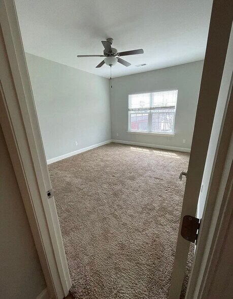Bed #2 - 120 W 19th St