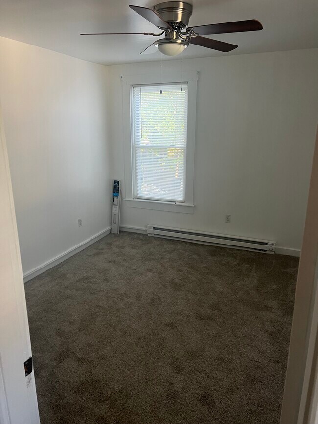 Building Photo - 86 Cottage St