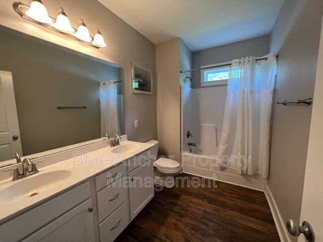 Building Photo - 153 Leeward Ln