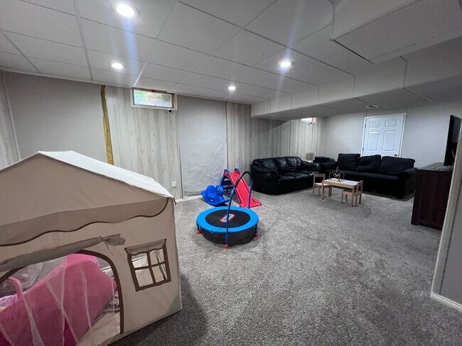 Building Photo - Furnished Rental in Lake Bella Vista – $3,700/Month