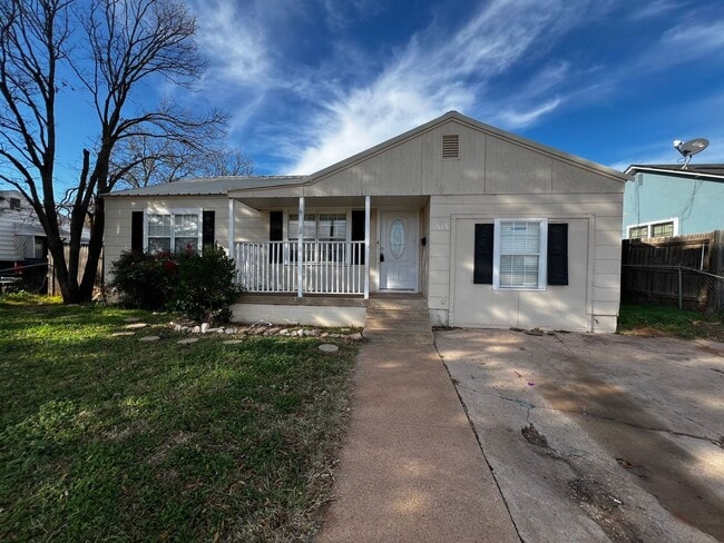 Primary Photo - Beautiful 3 bedroom 2 bath home!