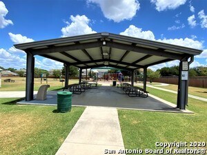 Building Photo - 8018 Chestnut Gate Dr