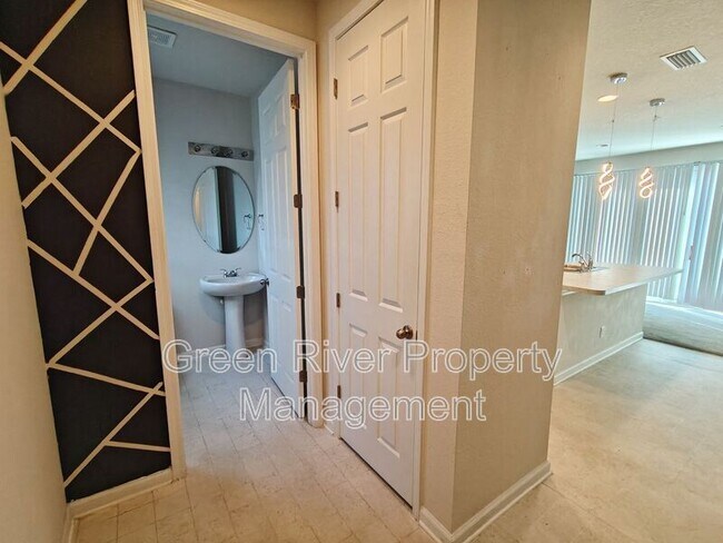 Building Photo - 5138 Sawmill Pt Wy