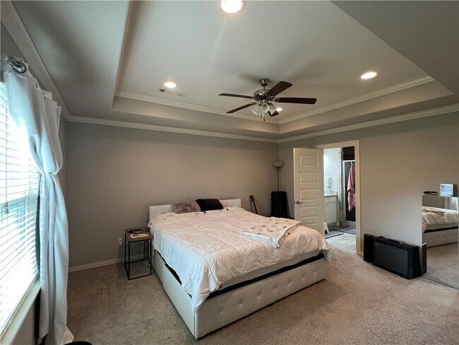 Building Photo - 4307 SW Eggersway Pl