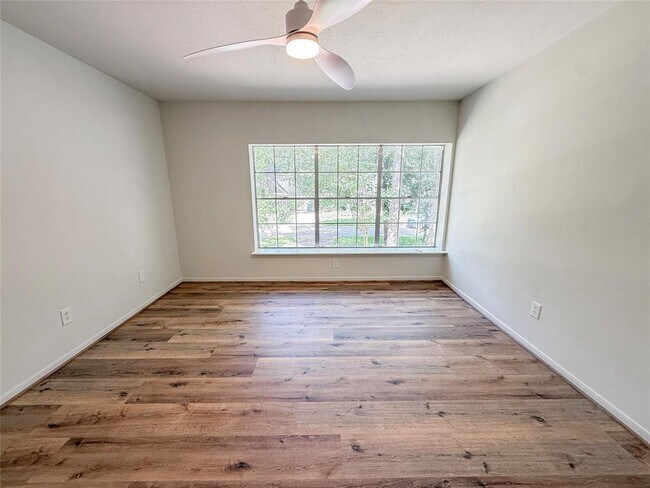 Building Photo - 150 Rushwing Pl