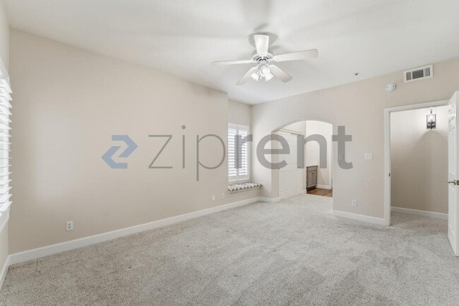 Building Photo - 9600 N 96th St