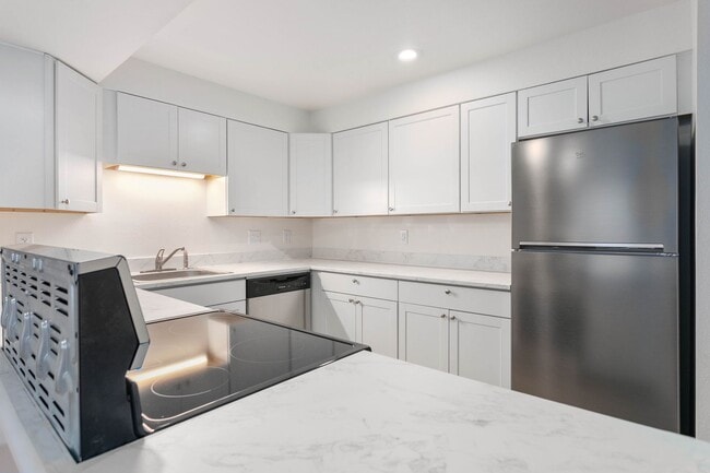 Interior Photo - Glacier Park Apartments