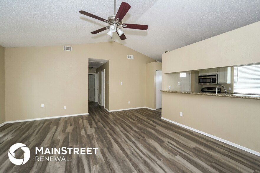 Building Photo - 7305 Shadow Bend Dr