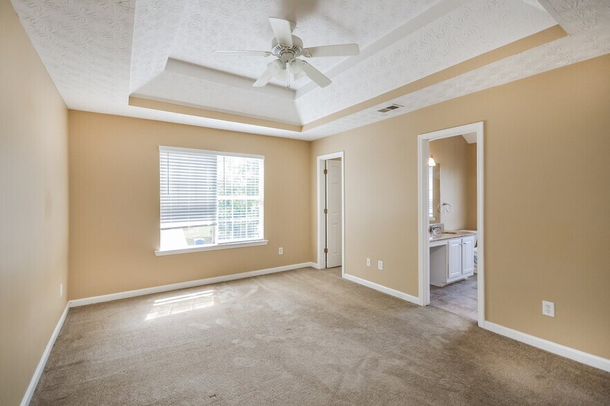 Building Photo - 735 Compton Ln