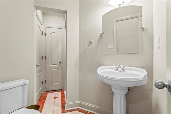 Building Photo - 1169 Dawn View Ln NW