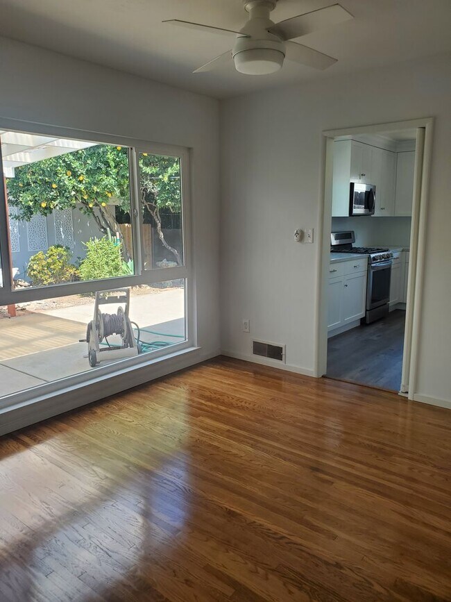 Building Photo - Recently Upgraded and Refreshed House with Pool and Casita