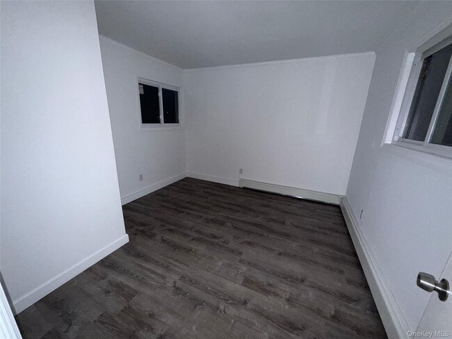 Building Photo - 8 Jonquill Ln