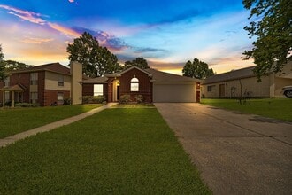 Building Photo - 7063 Gentle Breeze Dr