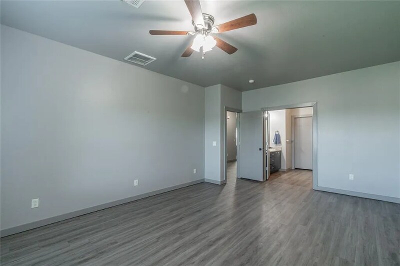 Building Photo - 604 NW 175th St