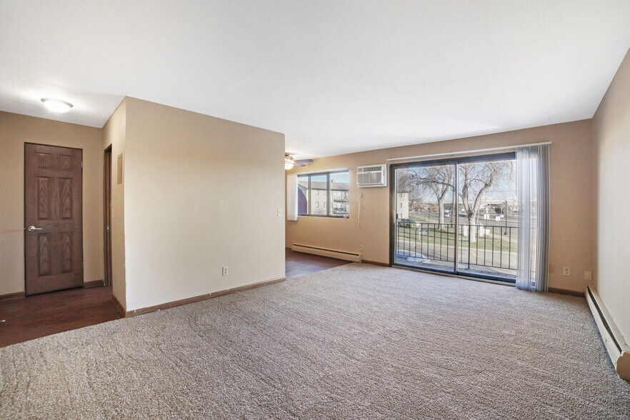 Living room - Town Terrace Apartments